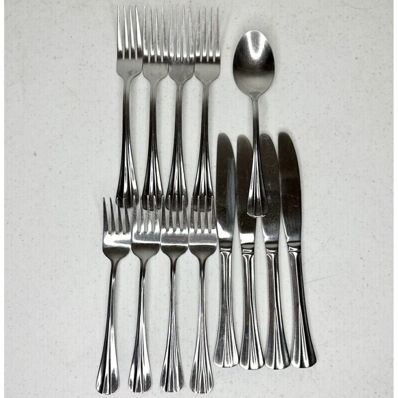 International SMITHFIELD Stainless Fork Knives Spoons Ribbed Flare 13‎ pcs - Picture 1 of 9